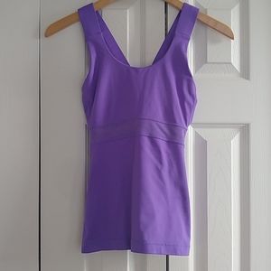 Lululemon tank with built in bra, size 6, lilac